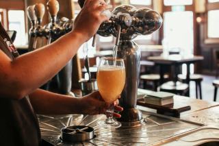 En bière inconnue : bières artisanales, rock et vie berlinoise