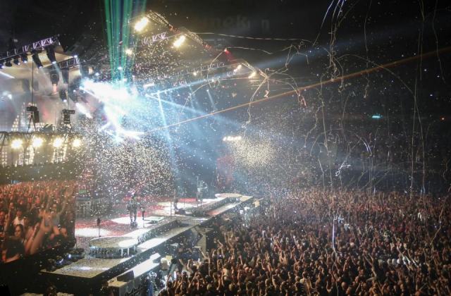 Chanson de acdc et tnt chanson : l'essentiel a Berlin Chanson de acdc et tnt chanson : l'essentiel a Berlin