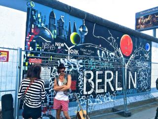 The wall album : bières artisanales, rock et vie berlinoise